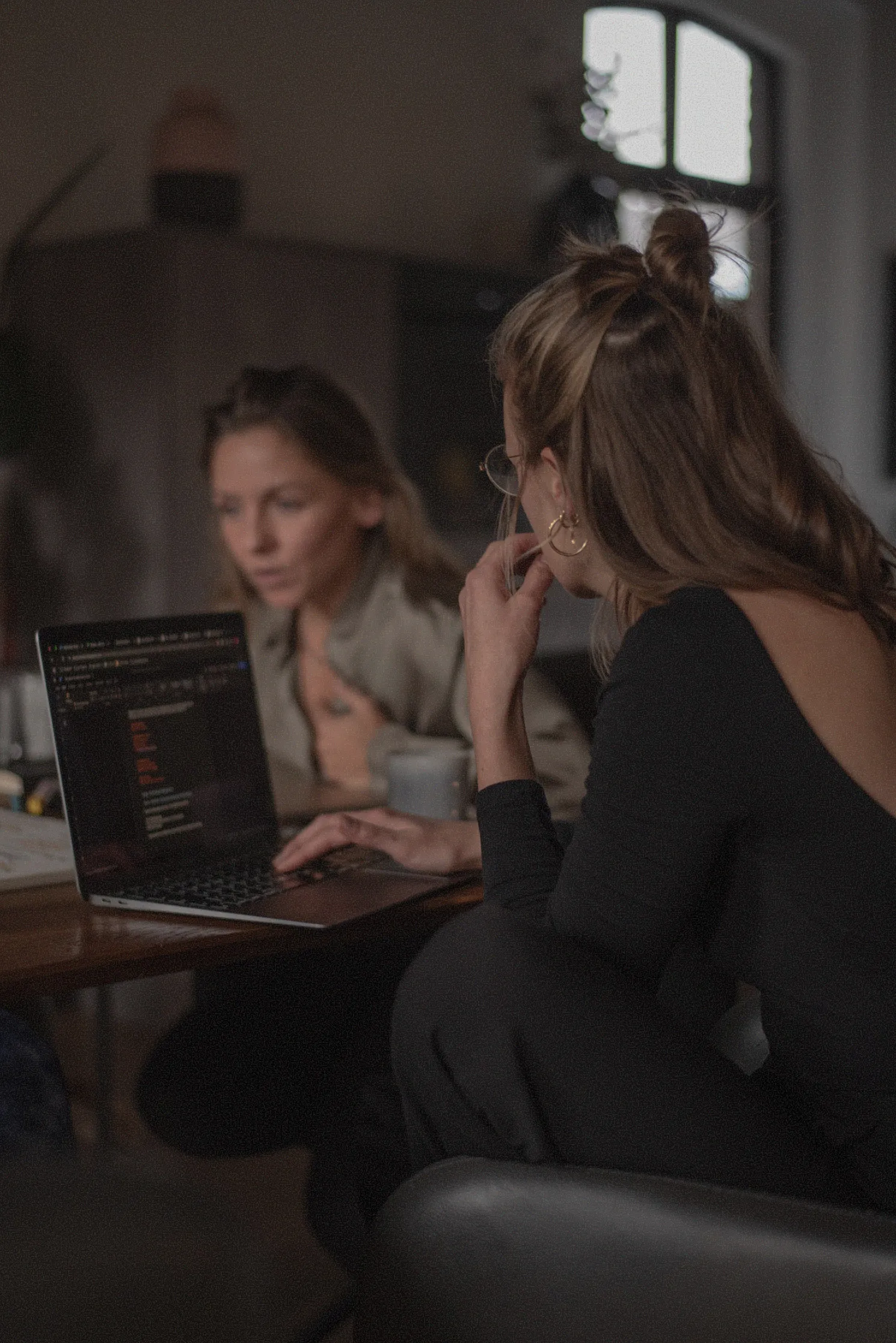 Besprechung bei Typed